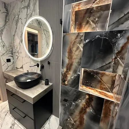 Artion Jacuzzi * ניקיטי
