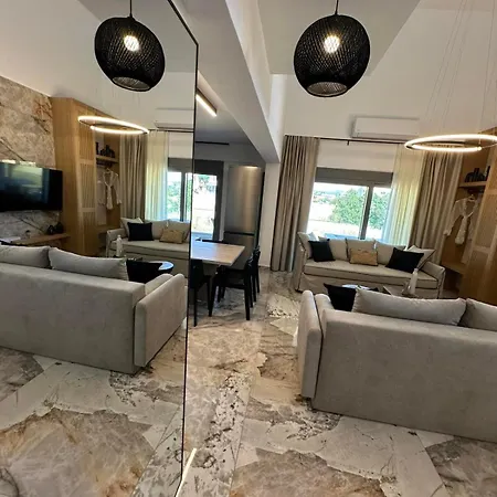 דירה Artion Jacuzzi *