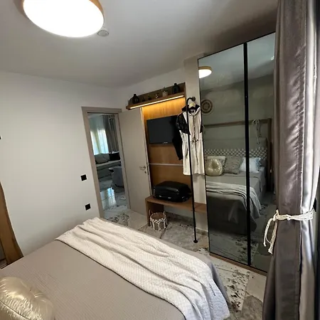 Artion Jacuzzi דירה
