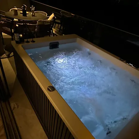 דירה Artion Jacuzzi *