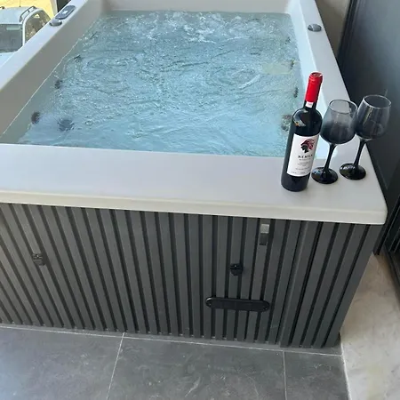 דירה Artion Jacuzzi