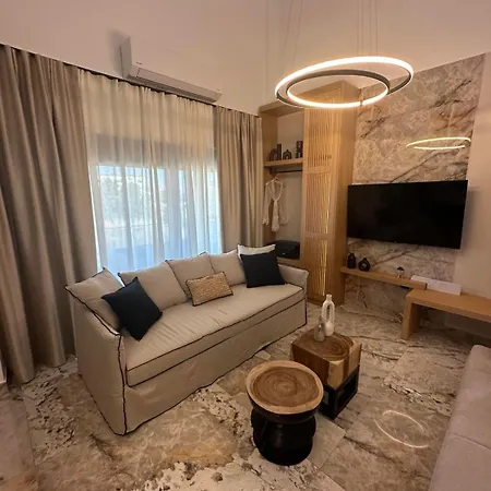 Artion Jacuzzi דירה ניקיטי